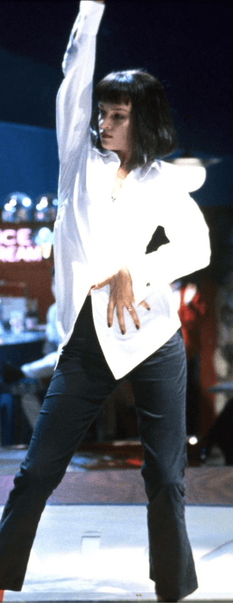 DIY Mia Wallace - Pulp Fiction Kostüm mit Perücke schwarz, Oberteil schulterfrei, Hemd weiß, Hose schwarz, Ballerinas gold