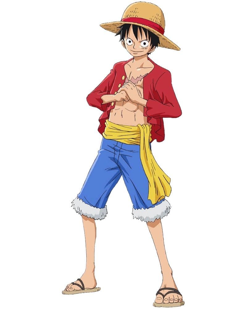 Ganzfigurige Anime-Figur mit Strohhut, offener roter Jacke, gelber Schärpe, blauen kurzen Hosen und Sandalen vor weißem Hintergrund.
